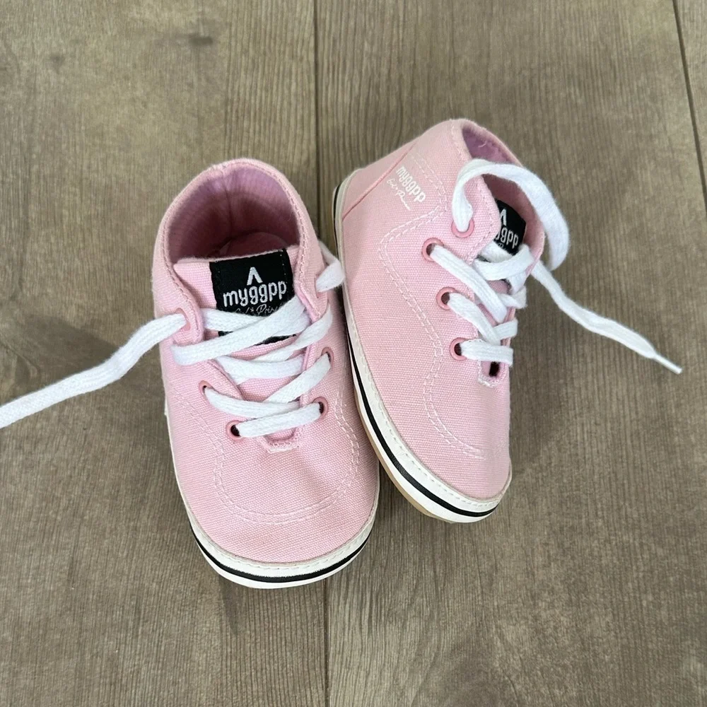 New Boutique Baby Girl Soft Crib First Steps Walking Canvas Shoes Sneakers Sz 5